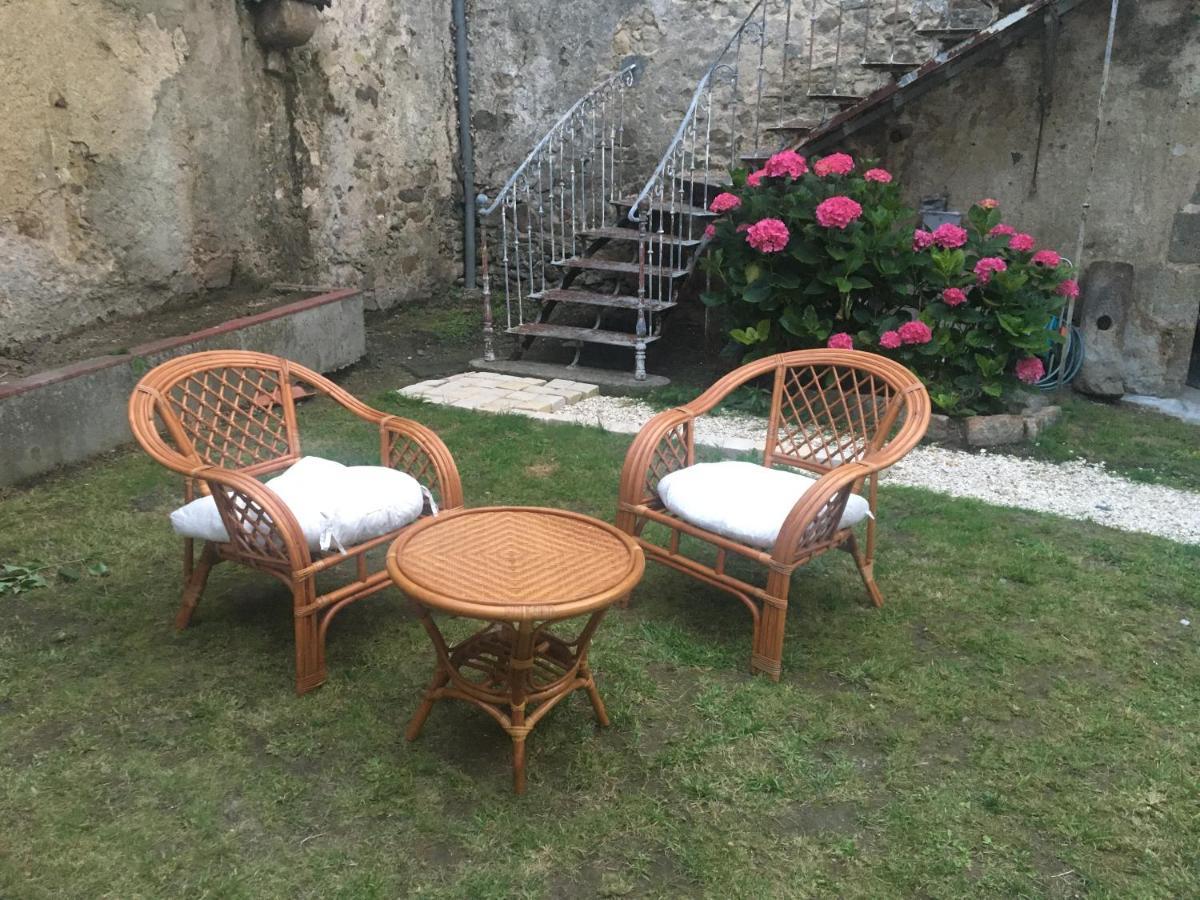 Un Dimanche Chez Julie Leontine Bed & Breakfast *